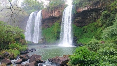Cascadas hermanas