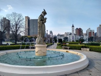 Plaza Moreno