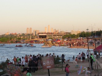 Verano en la playa de la Costanera