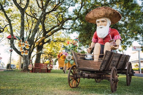 La Navidad, de antiguos ritos a un Papá Noel que toma mate