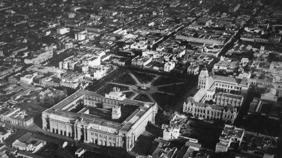 La plaza San Martín y su monumento histórico